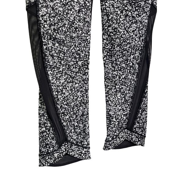 Lululemon Sole Training Mesh Crop Leggings 22" Daisy Dust Floral Black 6 - Picture 2 of 11